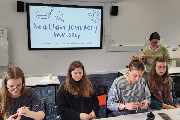 GSIS Community Fund: Strand Jewellery Workshop